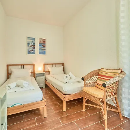 Nyaraló Ferienbungalow Leo